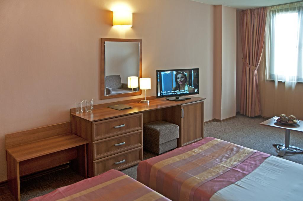 Hotel Real Plovdiv Phòng bức ảnh