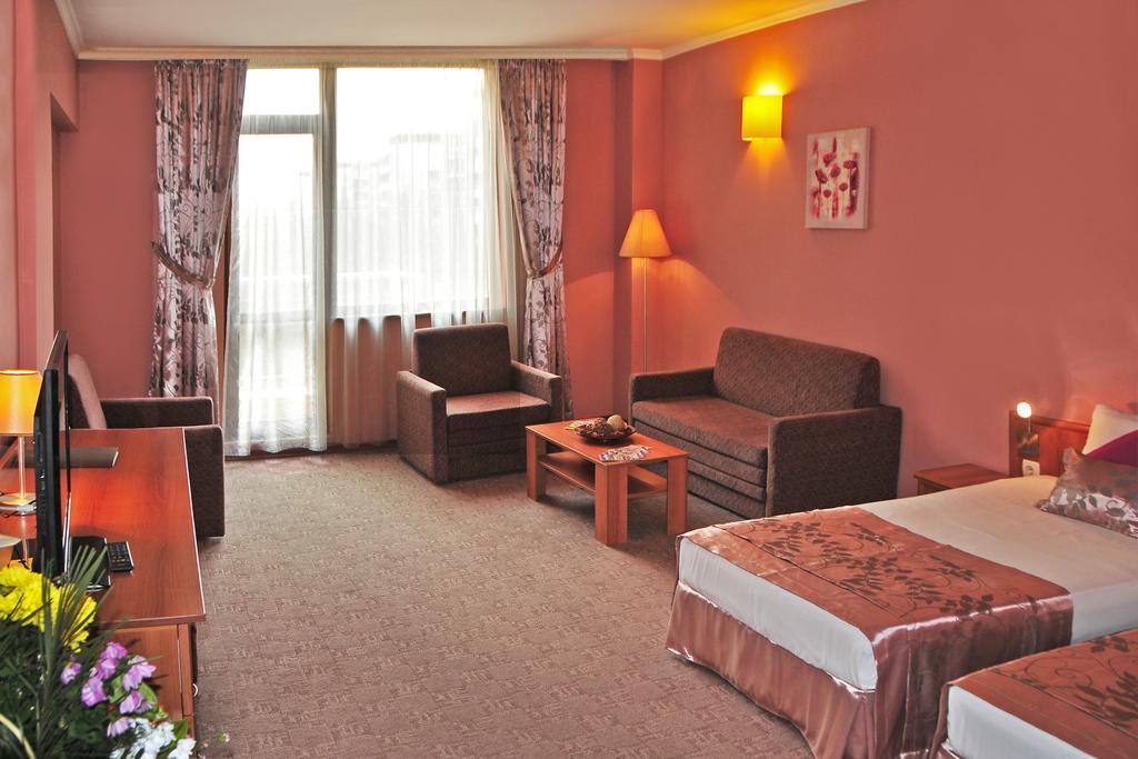 Hotel Real Plovdiv Phòng bức ảnh
