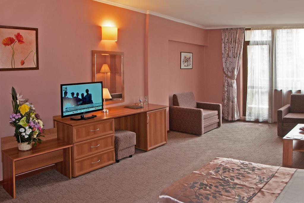 Hotel Real Plovdiv Phòng bức ảnh