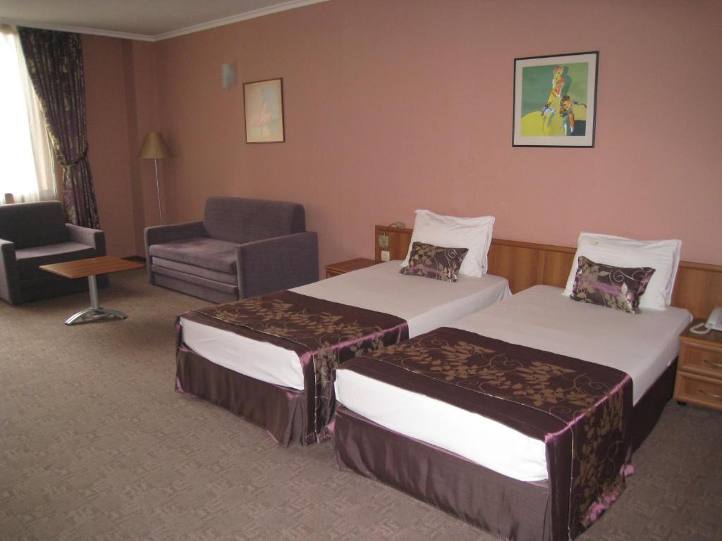 Hotel Real Plovdiv Phòng bức ảnh